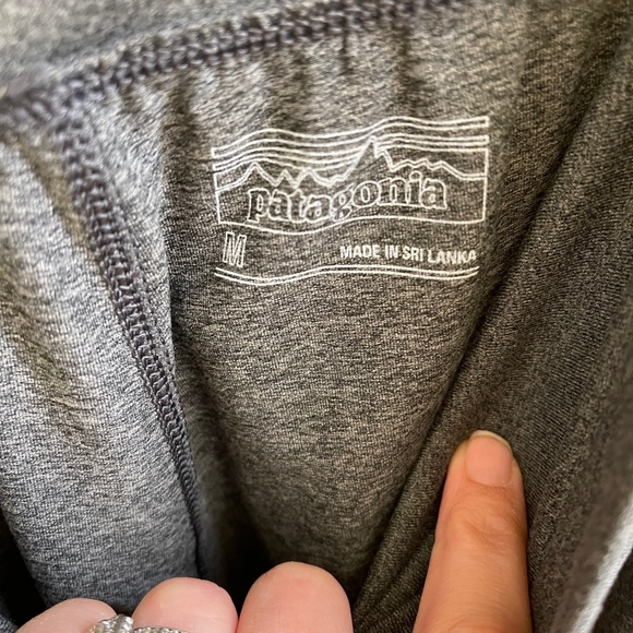 Patagonia | Trail Beta Eco Rollover Waist Capri's - Picture 9 of 15
